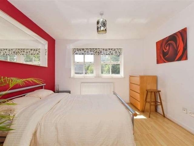 House for sale in Horsham, West Sussex