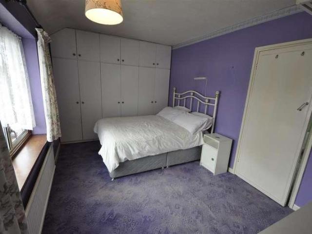 House for sale in Dagenham, Becontree