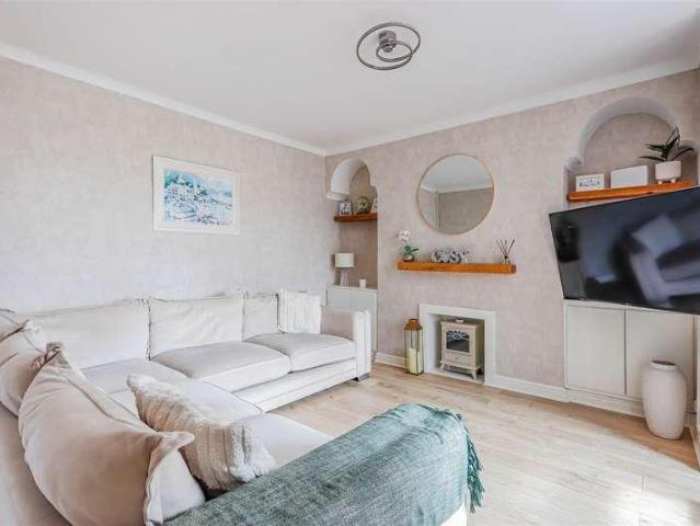 House for sale in Gibbonsdown, Barry