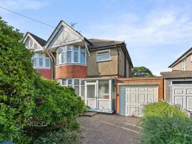 House for sale in Pinner, Greater London
