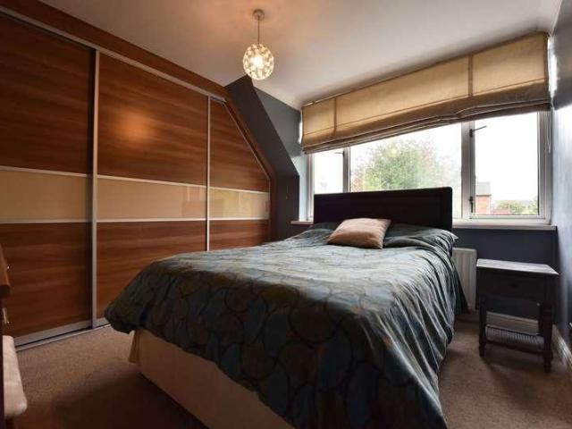 House for sale in Kingswinford, West Midlands