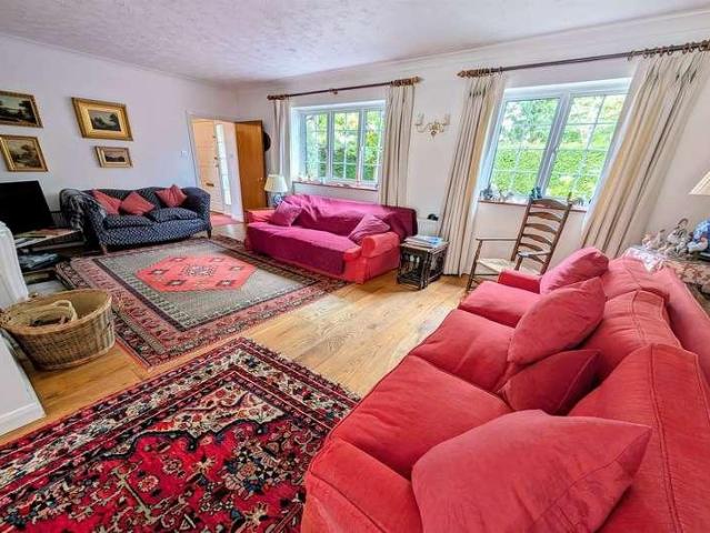 House for sale in Iwerne Minster, Dorset