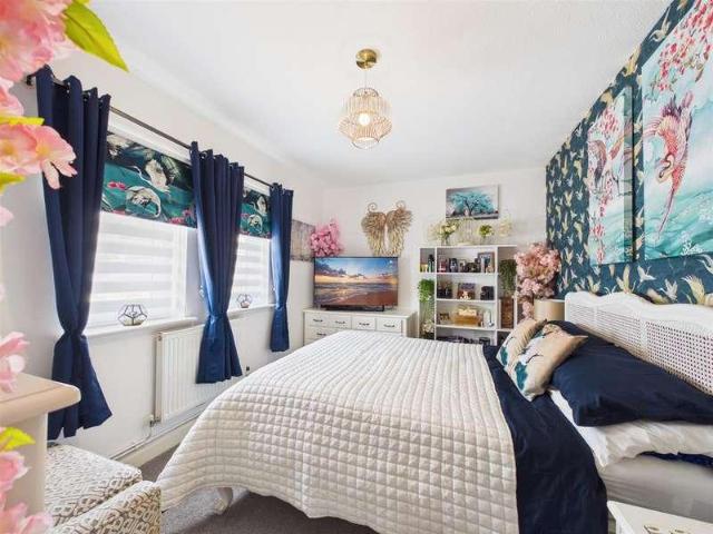 House for sale in Capel Hendre, Wales