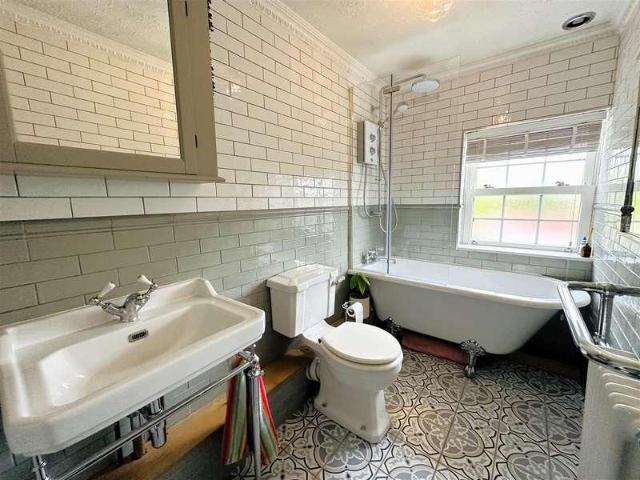 House for sale in Cawood, North Yorkshire