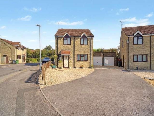 House for sale in Sparcells, Swindon