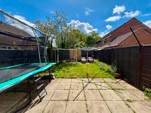 House for sale in Ashmore Green, West Berkshire