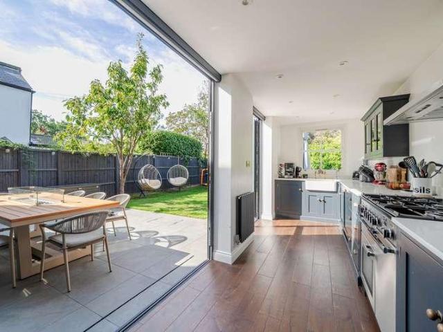 House for sale in Thames Ditton, Elmbridge