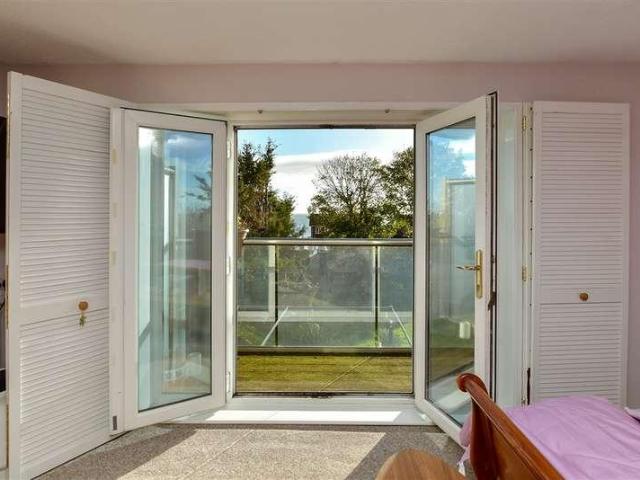 House for sale in Upton, Acol
