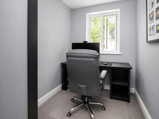 House for sale in Hammerfield, Pouchen End