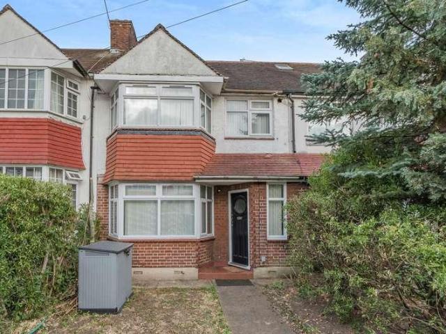 House for sale in London Borough of Barnet, Greater London