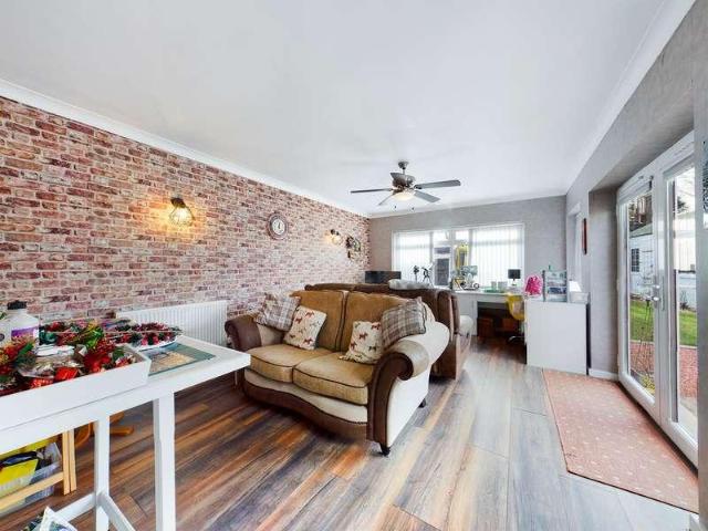 House for sale in Brayford, Lincolnshire