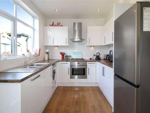 House for sale in Alton Barnes, Essex