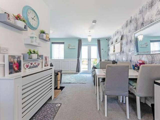 House for sale in Priors Hall Park, Weldon