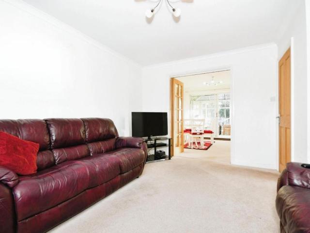 House for sale in Loundsley Green, East Midlands