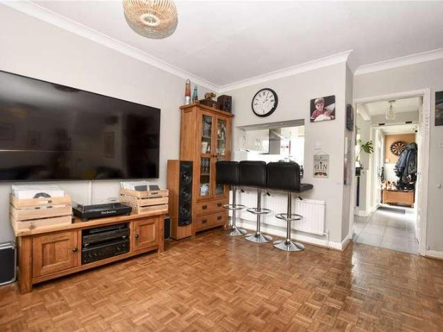 House for sale in Finchampstead