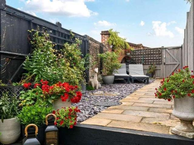 House for sale in Holloway Hill, Fole