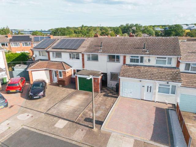 House for sale in Nunnery Wood, Worcestershire
