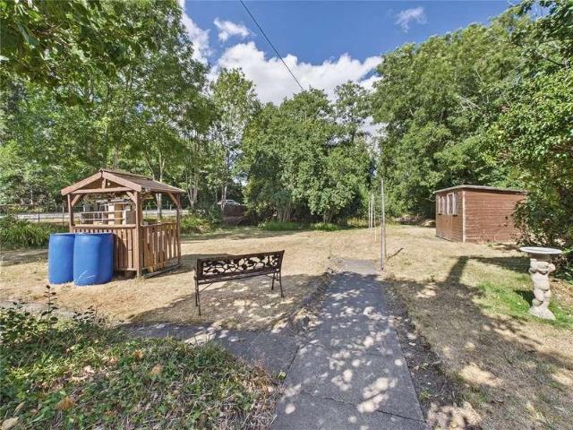 House for sale in Dodderhill, Crookhill