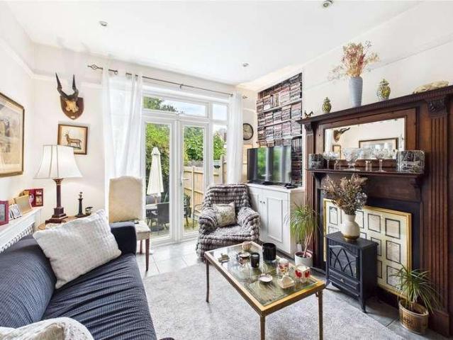 House for sale in Streatham Hill, Greater London