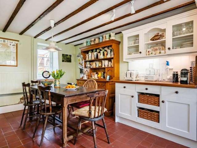 House for sale in Millend, Black Bourton