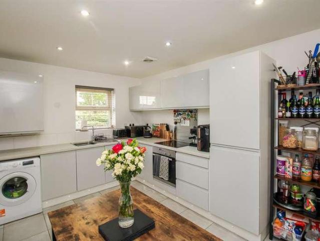 House for sale in Gawthorpe, West Yorkshire