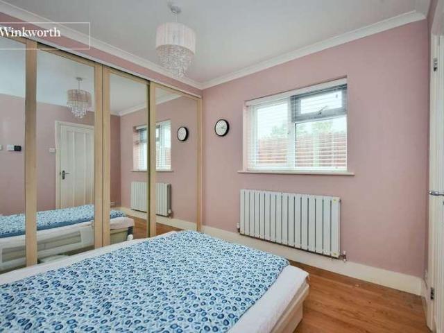 House for sale in Worcester Park, Greater London