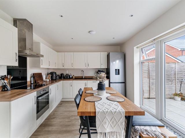 House for sale in Chestnut Park, Yatton