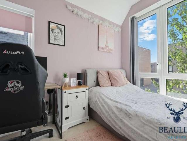 House for sale in Channels, Chelmsford