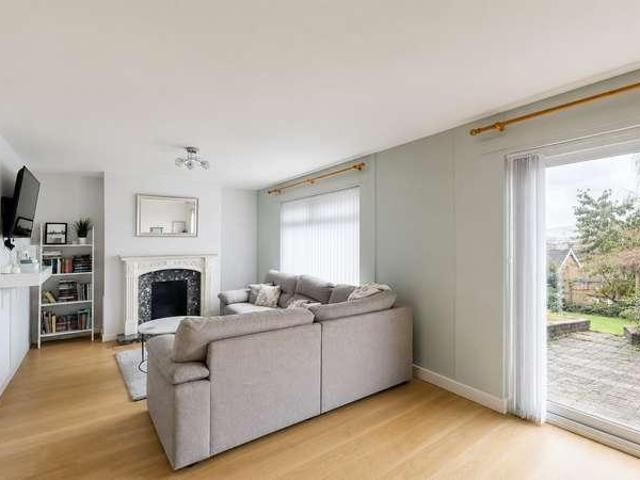 House for sale in Caledfryn, Wales