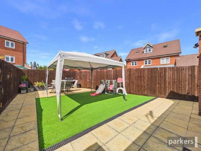 House for sale in Woodley, Wokingham