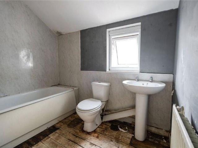 House for sale in Grimsby, North East Lincolnshire