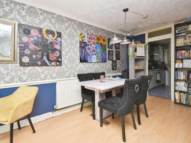 House for sale in Millmead, Acol