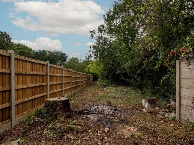 House for sale in Perryfields, West Sussex