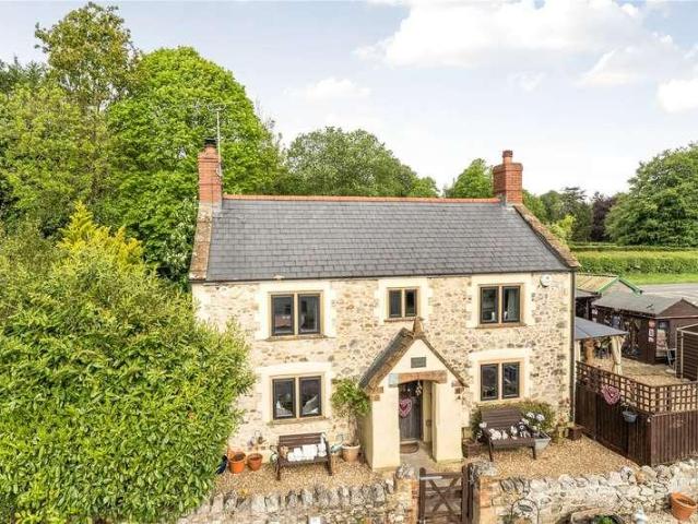 House for sale in South Chard, Somerset