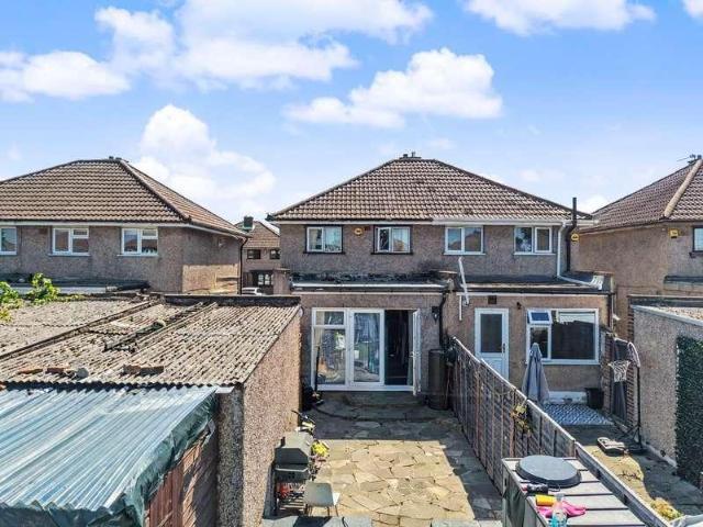 House for sale in Freezywater, Greater London