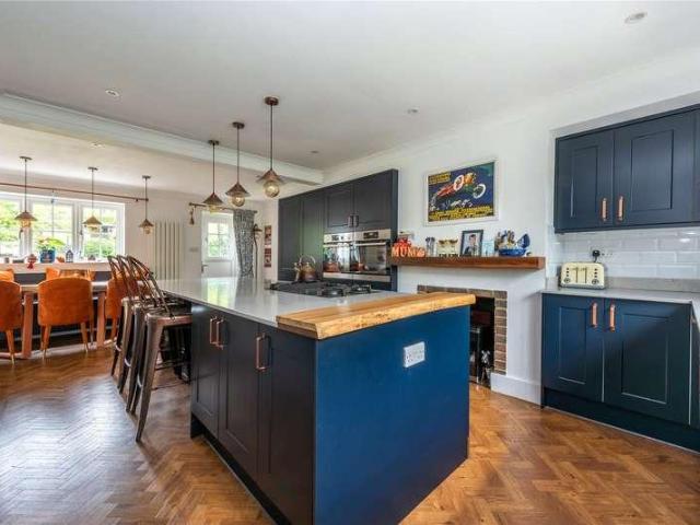 House for sale in Pachesham Park, Surrey