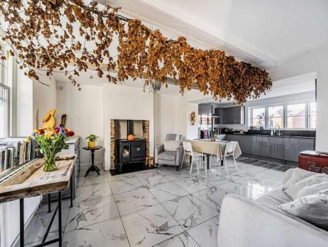 House for sale in Benson, South Oxfordshire
