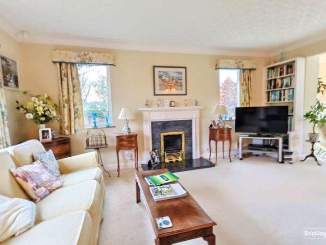 House for sale in Broadsands, Galmpton