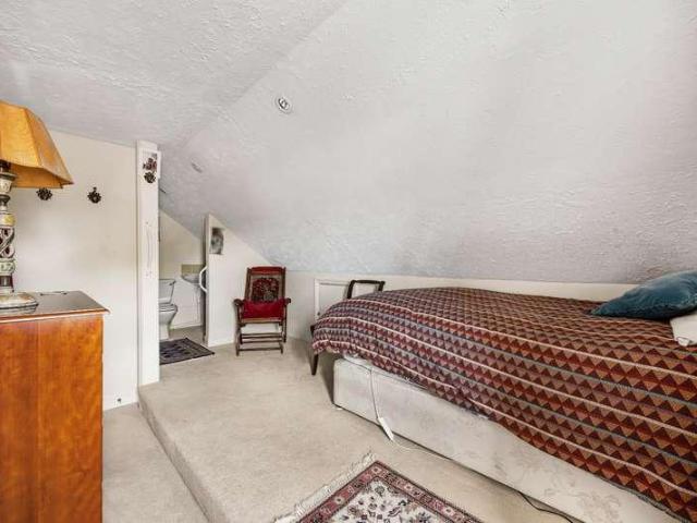 House for sale in Fossebridge, Gloucestershire