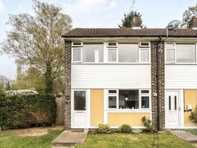House for sale in Littlecote, West Sussex