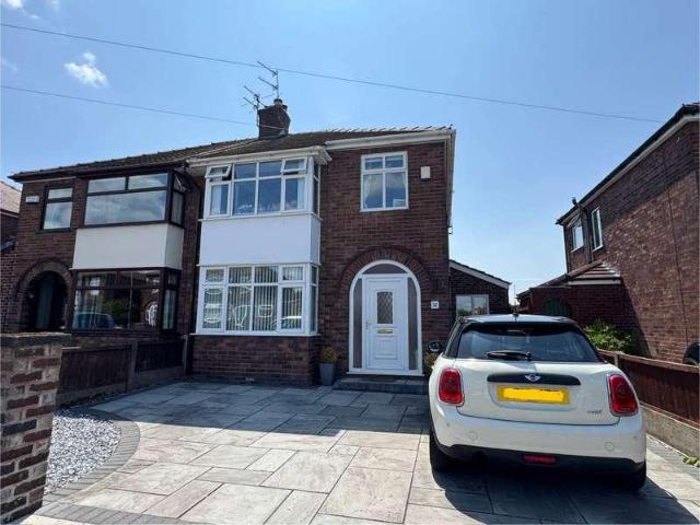 House for sale in St. Helens, Windle