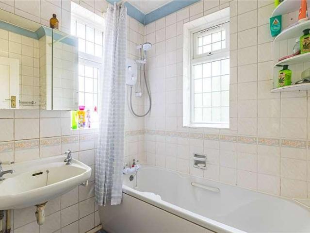 House for sale in Pouchen End, Hertfordshire