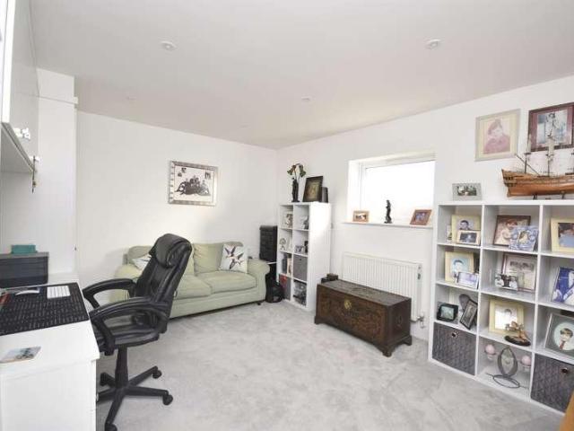 House for sale in Millmead, Acol