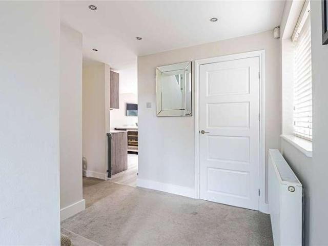 House for sale in Elstree and Borehamwood, Borehamwood