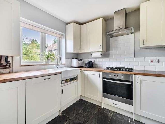 House for sale in Finchampstead
