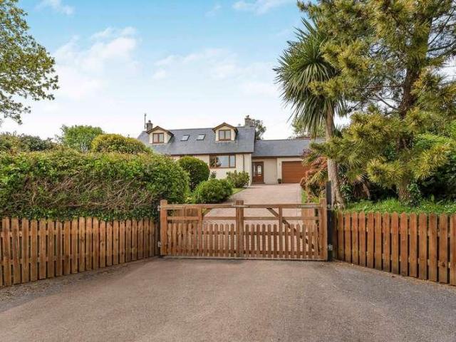House for sale in Strode, Devon