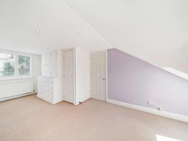 House for sale in London Borough of Merton, Raynes Park