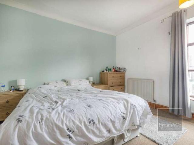 House for sale in Heigham Grove, East Bank