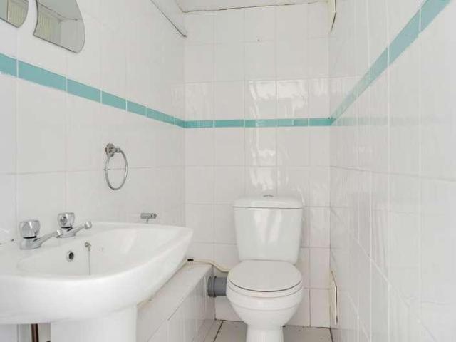 House for sale in Houghton Regis, Bedfordshire