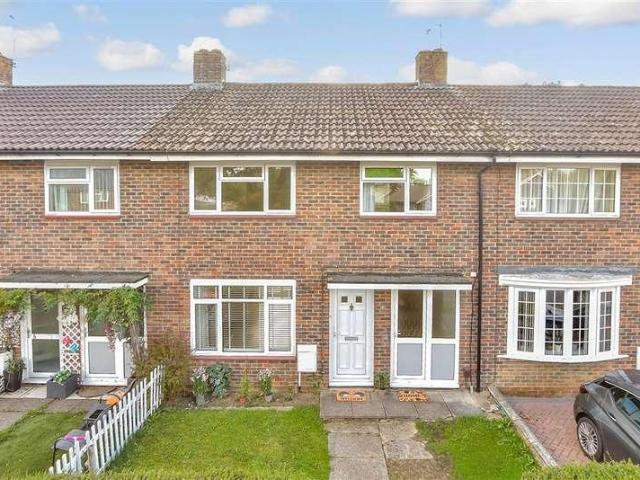 House for sale in Gossops Green, Crawley